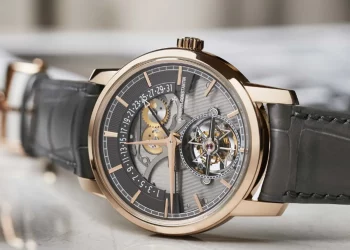 How Does Vacheron Constantin Redefine Precision in Watchmaking?
