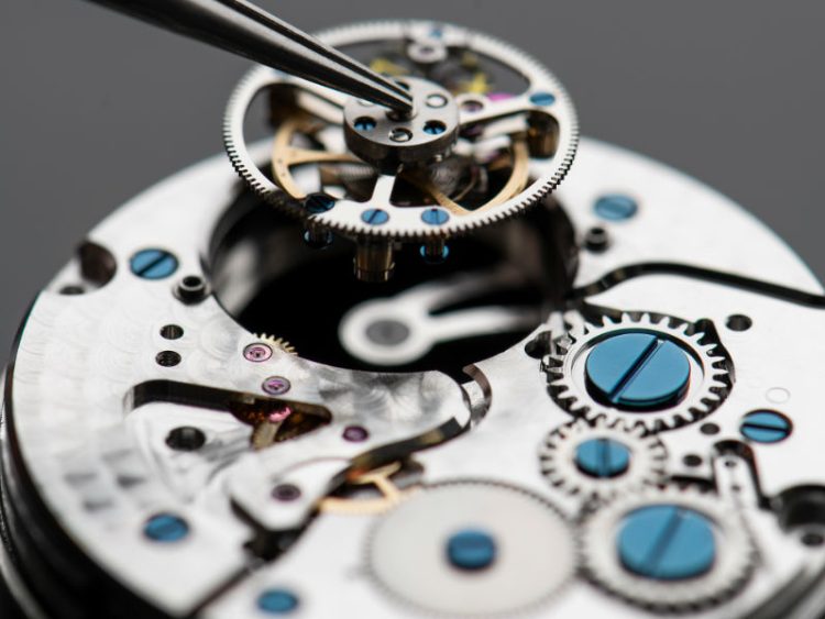 Have you mastered the golden rule of maintaining a Frederique Constant watch?