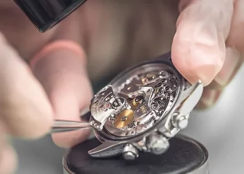 How to make your TAG Heuer like new? Care guide big reveal