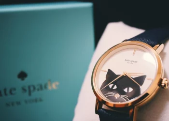 What Makes Kate Spade New York Watches Stand Out in Craftsmanship and Technology?