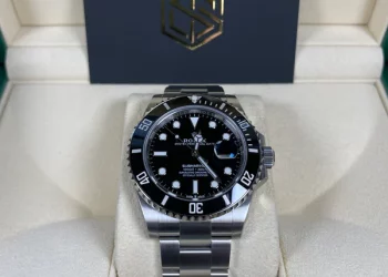 How Has the Rolex Submariner Shaped Watch Culture and Influenced the World of Luxury Timepieces?