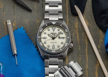 Is Your Watch Ready for Summer? Essential Tips for Seasonal Care