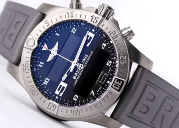 How This Watch Perfectly Combines Innovation with Traditional Craftsmanship