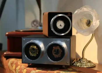 Do Magnetized Watches Really Scream? The Weird Science Behind Demagnetization