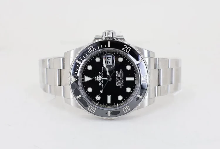 The Watch Worn by Every Hollywood Villain—What’s the Dark Psychology Behind It?