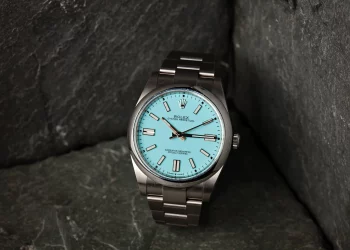 The Overrated Watch Everyone Buys (But Horologists Would Never Wear)