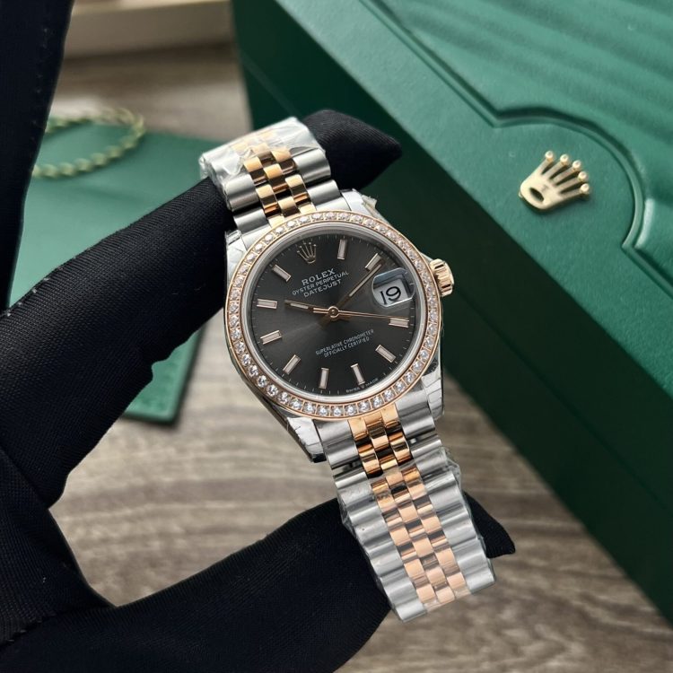 How to Spot a Fake Rolex: The Ultimate Guide to Avoiding Counterfeits