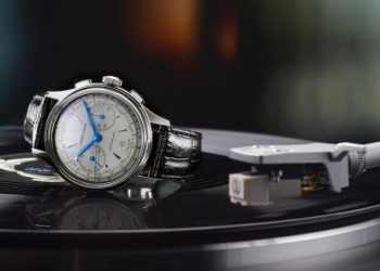 Why Are Watchmakers Terrified of Silicon? The Hidden Battle Inside Your Movement