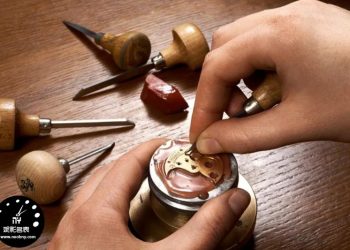 How Much Does Regular Maintenance Affect the Longevity of a Watch?