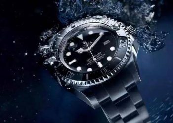 Why Is Water Resistance Testing Crucial for Daily Watch Maintenance?