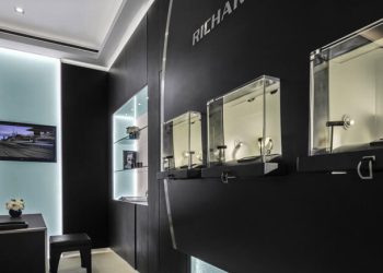 Can Traditional Watchmaking Craftsmanship and Modern Technology Truly Be Perfectly Combined?