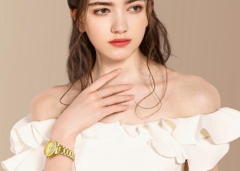 How Do We View the Symbolic Role of Luxury Watches in Contemporary Society?