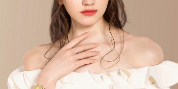 How Do We View the Symbolic Role of Luxury Watches in Contemporary Society?