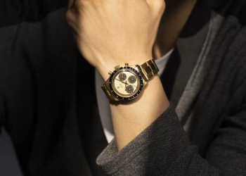 Which is More Convincing to Consumers: Design or Functionality?