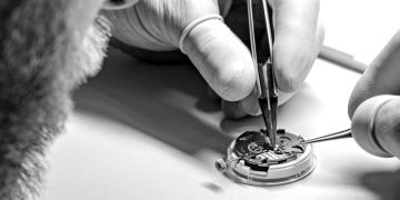 How to Determine When Your Watch Needs Repair or Maintenance?