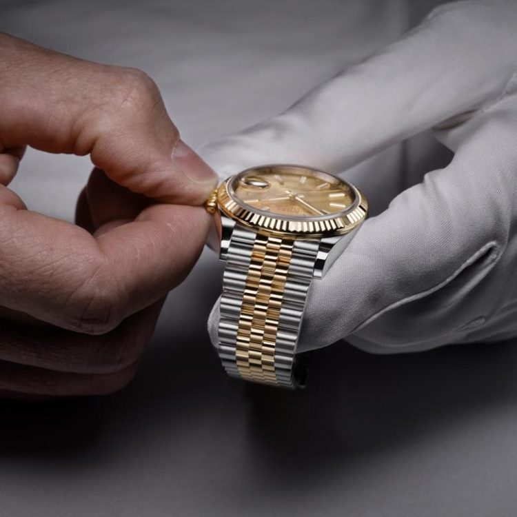 How to Avoid Unnecessary Damage to Your Watch in Daily Wear?