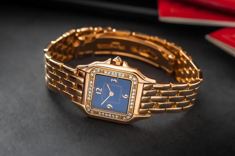 How Did a 1920s Women’s Dress Watch Inspire Modern Dive Watch Design?