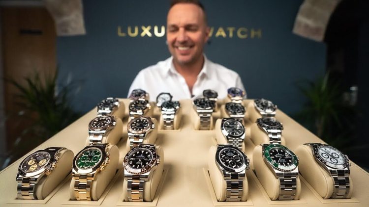 Why Certain Watch Models Are Seen as Symbols of Success in Specific Social Circles