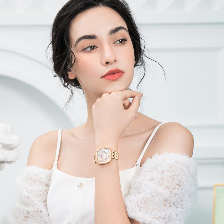 How Watches Influence the Image and Style of Celebrities and Public Figures in Popular Culture